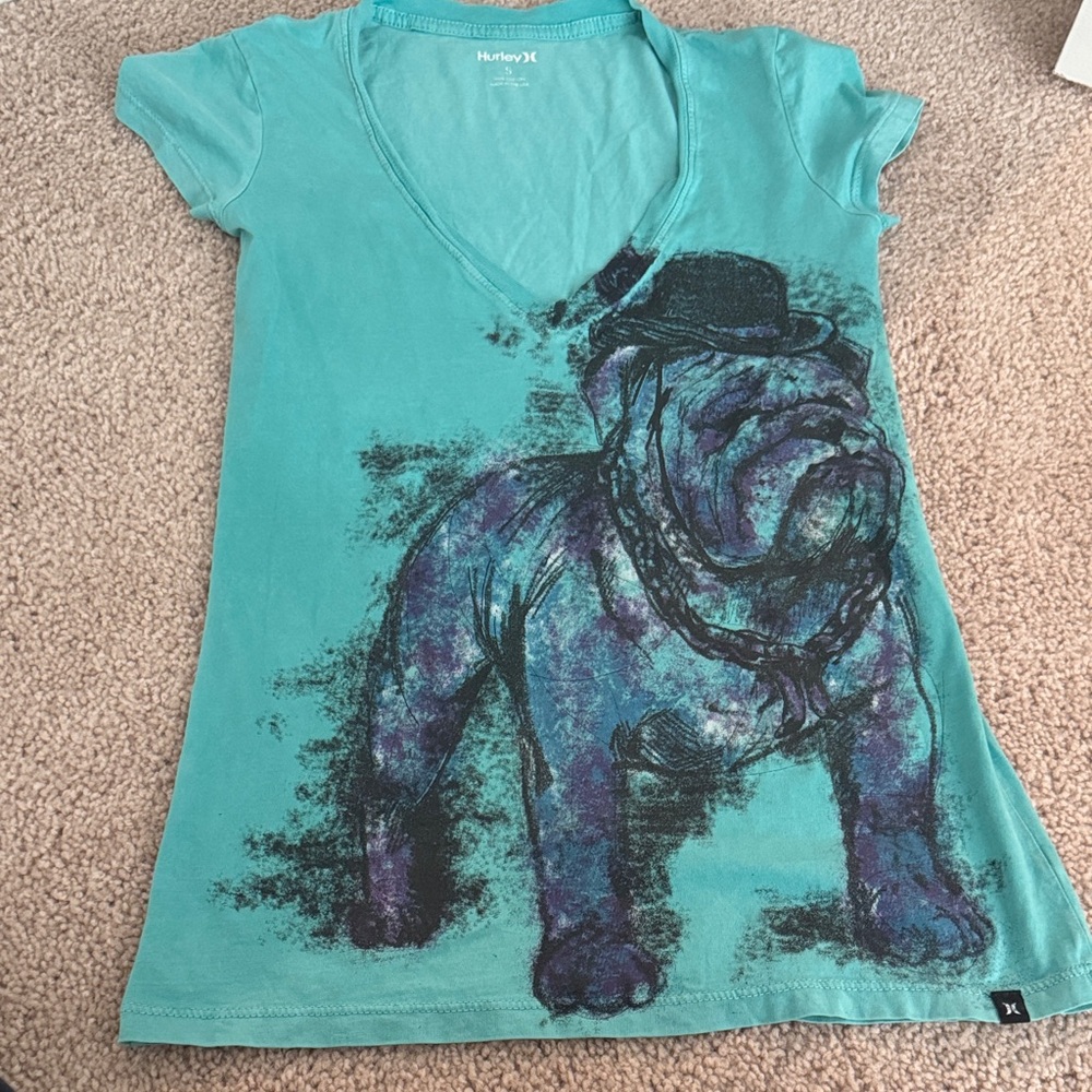 Hurley Aqua T-Shirt with Bulldog and Hat Design, women’s sz SMALL